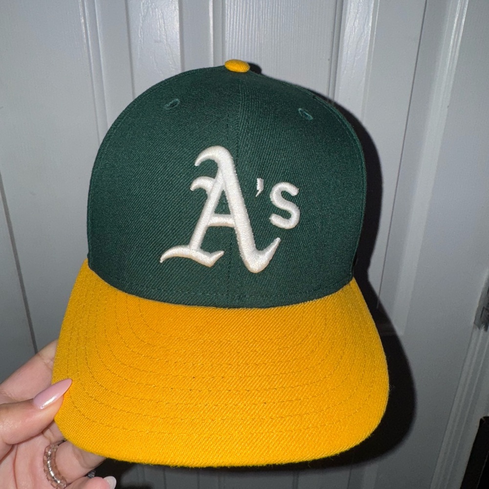 Green and yellow Oakland A's hat #MLB